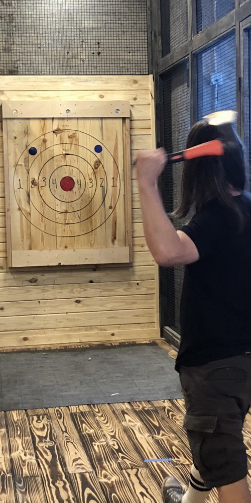 one handed axe throwing technique